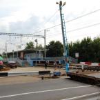 Железнодорожная платформа и переезд в Кокошкино, июль 2012 г. Фото: А. Востриков.