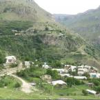 Вид на село Хини