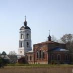 Покровская (прежде Ахтырская) церковь в деревне Яковлево. Май 2009 года. Фото: М. Российский