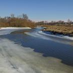 Река Кава, вблизи деревни, март 2014 г. Фото: А. Максимов.