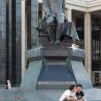 Памятник Достоевскому (у РГБ)