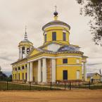 Вид на Богоявленскую церковь со стороны апсиды. Май 2014 г. Фото: Анатолий Максимов.