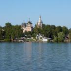 Вид на город Осташков с озера Селигер. Фото И.Новиковой