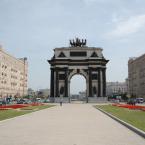 Триумфальная арка на площади Победы в Москве. Август 2011 г. Фото: А.Востриков.