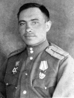 Младший лейтенант Николай Васильевич Бородин. Лето 1943 года