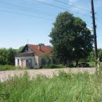 Деревня Грачёвка. Здание  моего детства (1960 г.). Июнь 2010 года