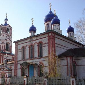 Церковь Покрова Богородицы в деревне Старый Покров. Май 2009 года. Фото: М. Российский