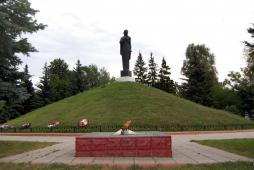 Курган Славы и монумент «Родина-мать». Июль 2012 г. Фото: А. Востриков.