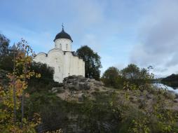 Церковь Святого Георгия в селе Старая Ладога. Фото И. Новиковой.